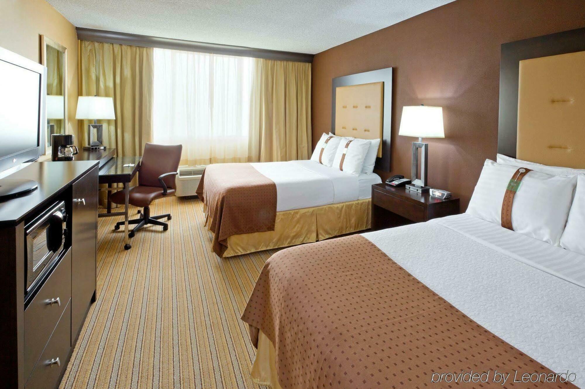 Holiday Inn & Suites Parsippany Fairfield By Ihg Екстер'єр фото